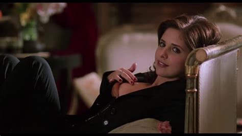 Cruel Intentions TV Creators on Sex Scenes, Changing the。